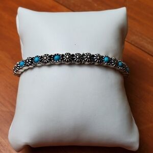 Bracelet, stretchy, silver and turquoise flowers